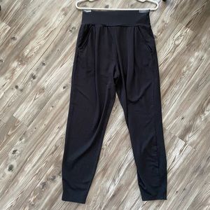 Vuori Womens Lux Harem joggers